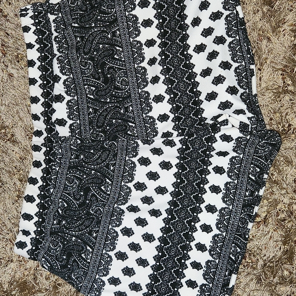 Krush Plus Size Shorts - Picture 2 of 4